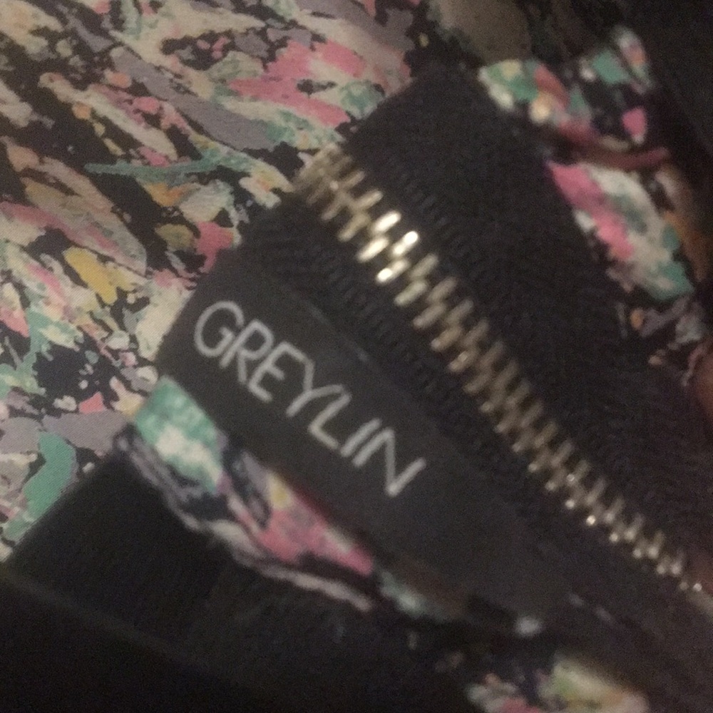 GREYLIN Top - Picture 3 of 3